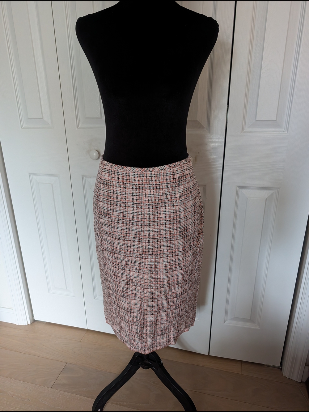 Tahari Peach and Cream Tweed Pencil Skirt
